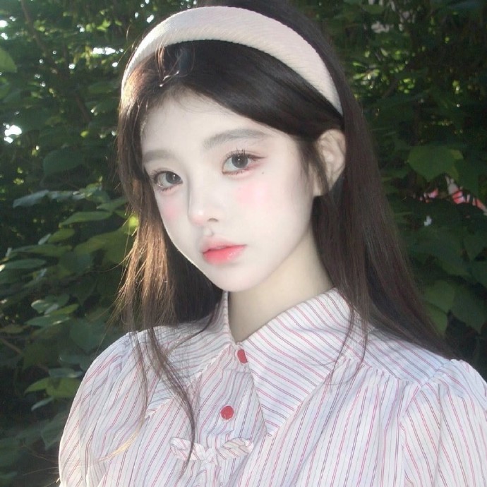 可 爱甜系女孩图片