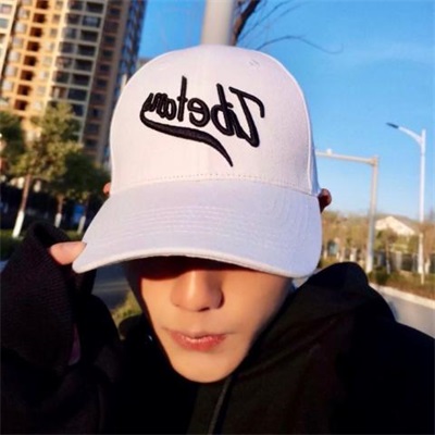 心 情压抑失落的头像女