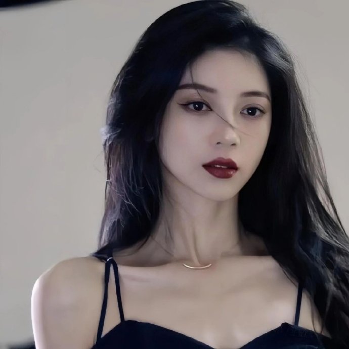 黑 系列女生头像冷酷真人