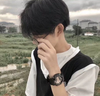 人 物卡通头像女生
